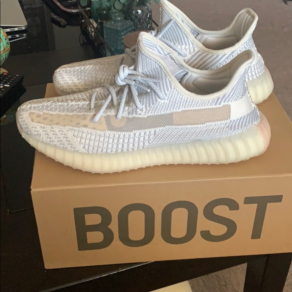 Yeezy Boost 350 V2